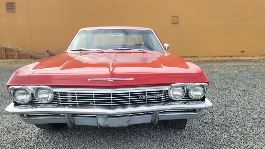 1965 Chevrolet Biscayne Sedan